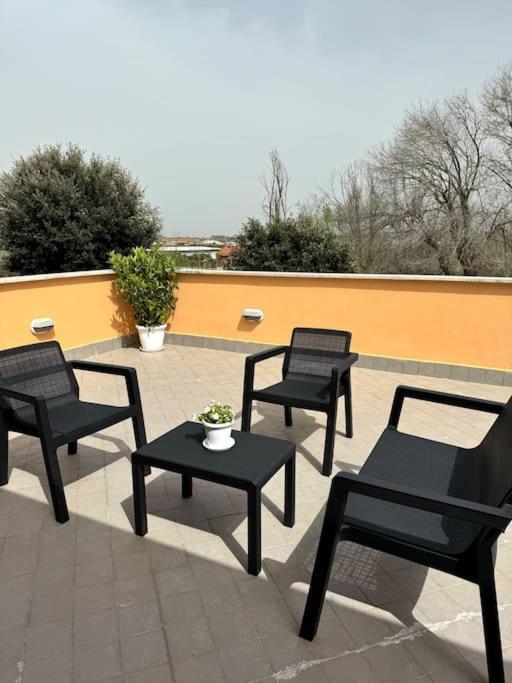 Casa Vacanza Elislor Apartments Fiumicino Buitenkant foto