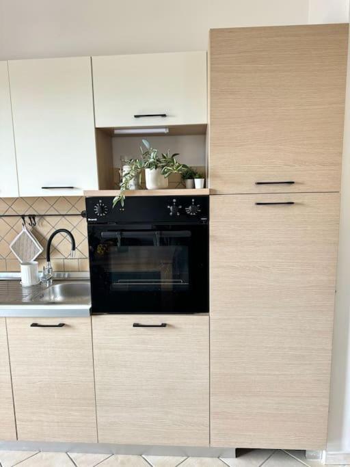 Casa Vacanza Elislor Apartments Fiumicino Buitenkant foto