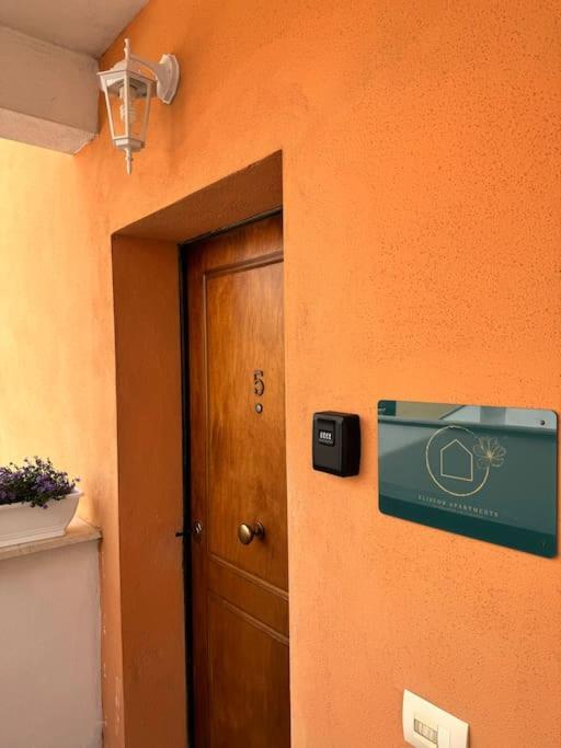 Casa Vacanza Elislor Apartments Fiumicino Buitenkant foto